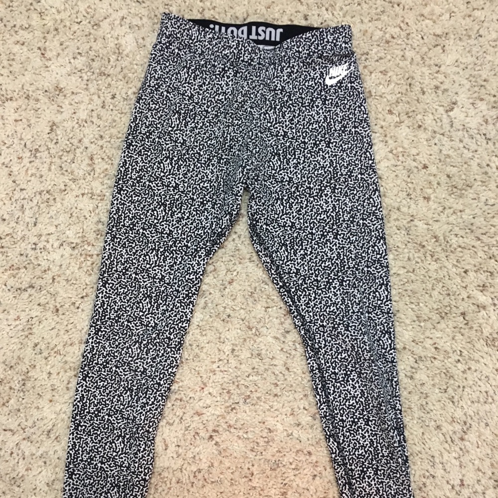 Patterned Nike leggings